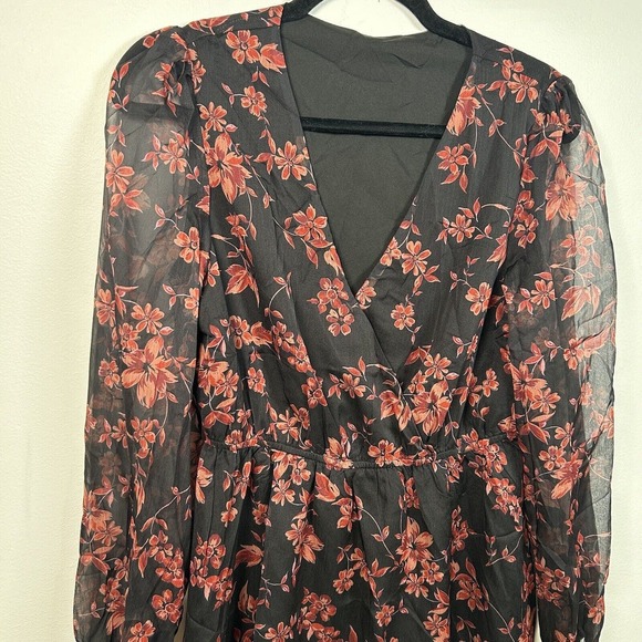 NWT Cupshe Floral Long Sleeve Dress Women's Size Medium Black Red - Picture 3 of 8